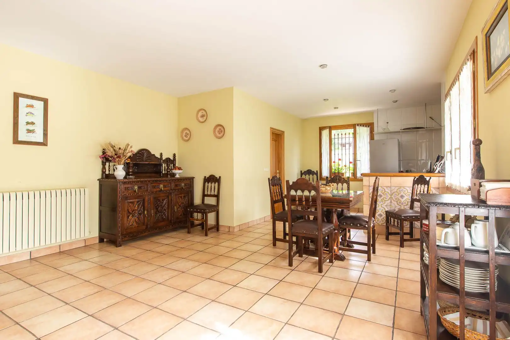 Comedor de Casa o chalet en venta en Puente la Reina / Gares con Calefacción, Jardín privado y Trastero