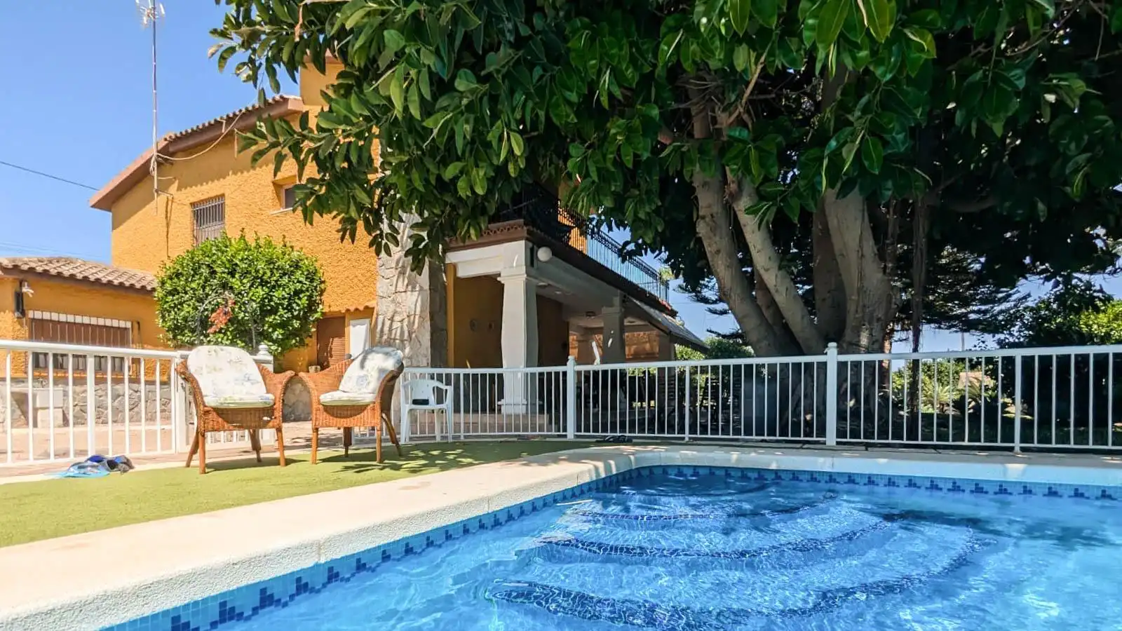 Piscina de Casa o xalet en venda en Elche / Elx amb Terrassa, Traster i Piscina