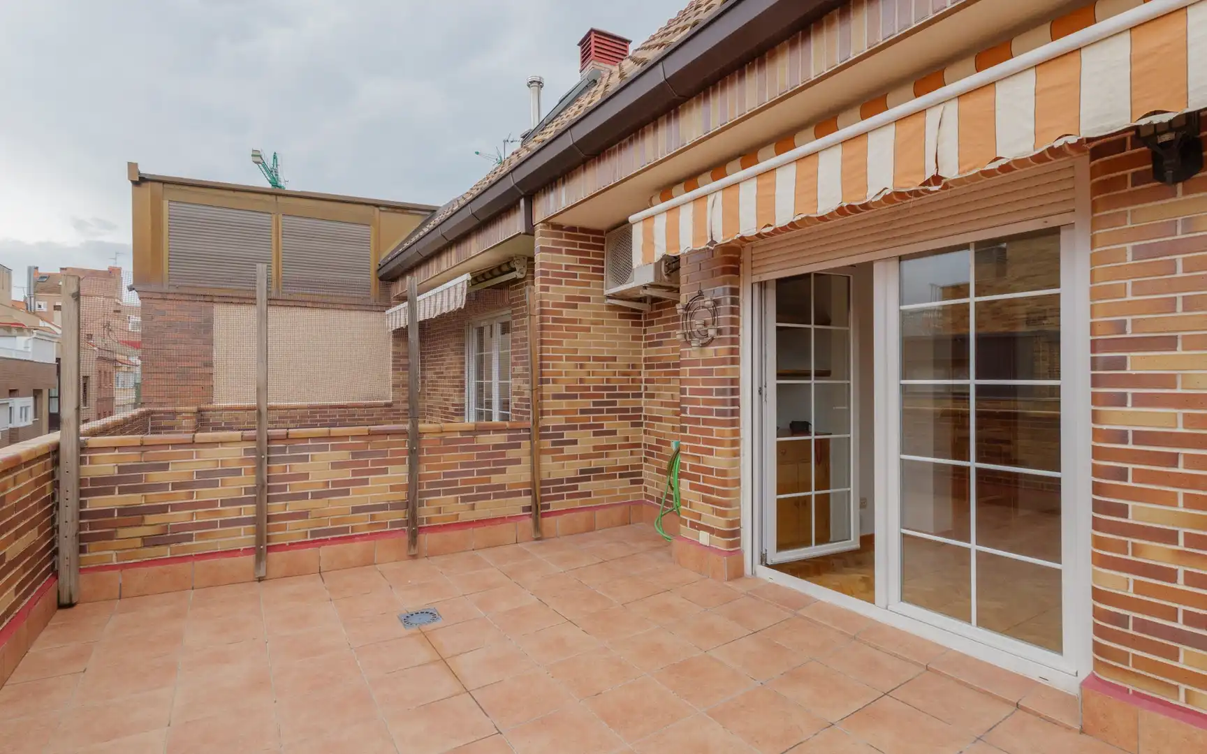 Penthouse with lift to rent in José, imagen 2