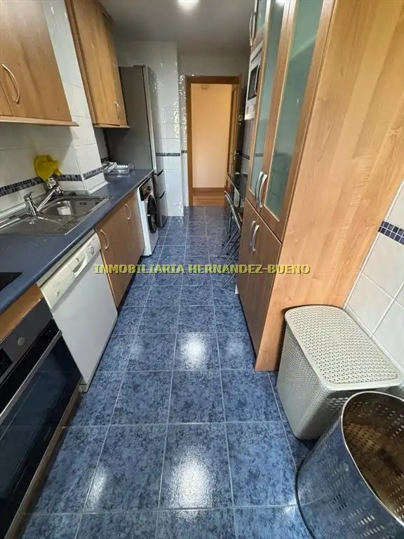Kitchen of Flat for rent in Salamanca  with Heating, Furnished and Balcony