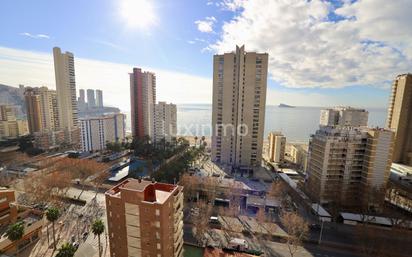 Vista exterior de Pis en venda en Benidorm amb Terrassa, Balcó i Piscina comunitària