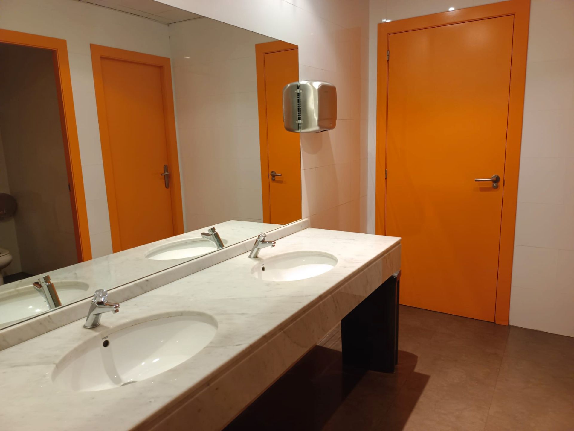 Bany de Local en venda en  Lleida Capital