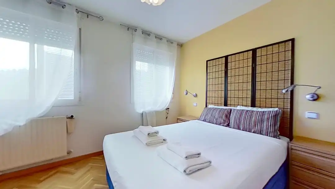Habitación de Piso de alquiler en Madrid con Aire acondicionado, Calefacción y Horno
