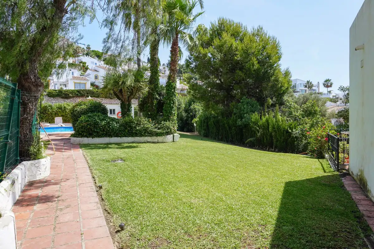 Jardí de Planta baixa en venda en Benalmádena amb Aire condicionat, Calefacció i Terrassa