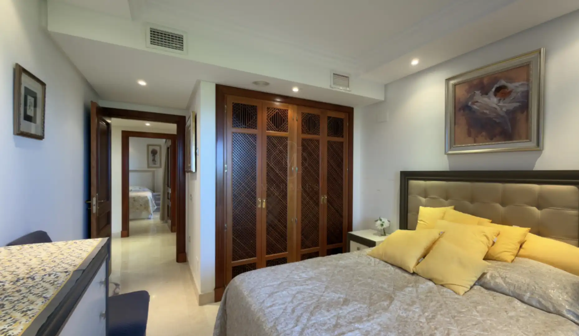 Dormitori de Planta baixa en venda en Estepona amb Aire condicionat, Jardí privat i Terrassa