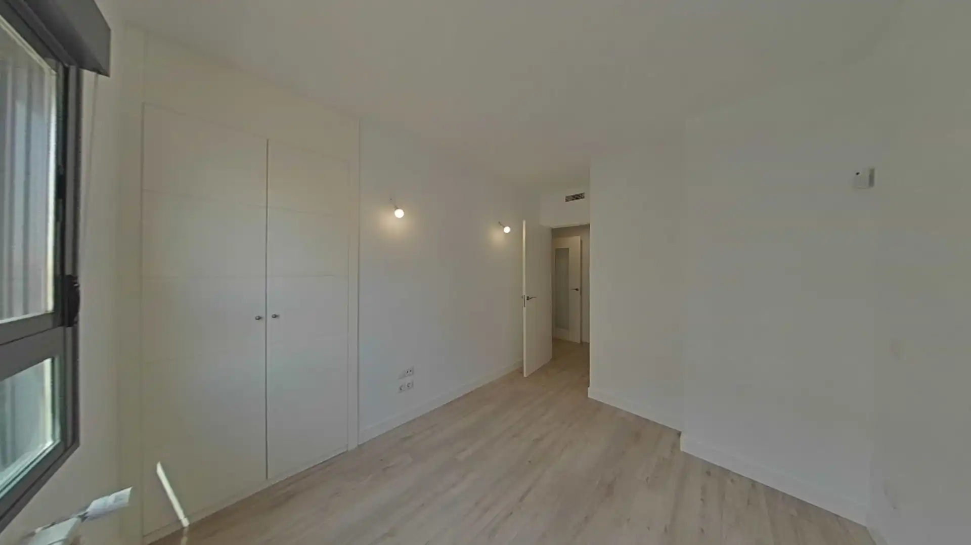 Bedroom of Flat for sale in Madrid  with Air Conditioner, Heating and Parquet flooring