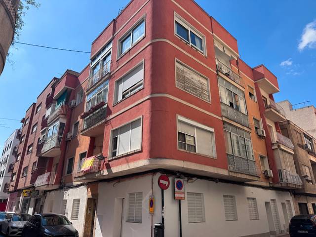 Piso en Venta en Calle Arquitecto Emilio Perez Piñero en Vistalegre