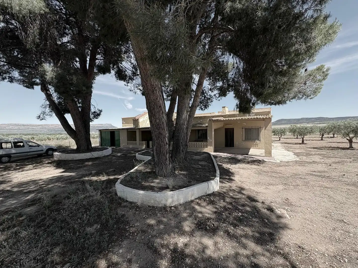 Exterior view of Houses for sale in Almansa  with Heating, Swimming Pool and Furnished