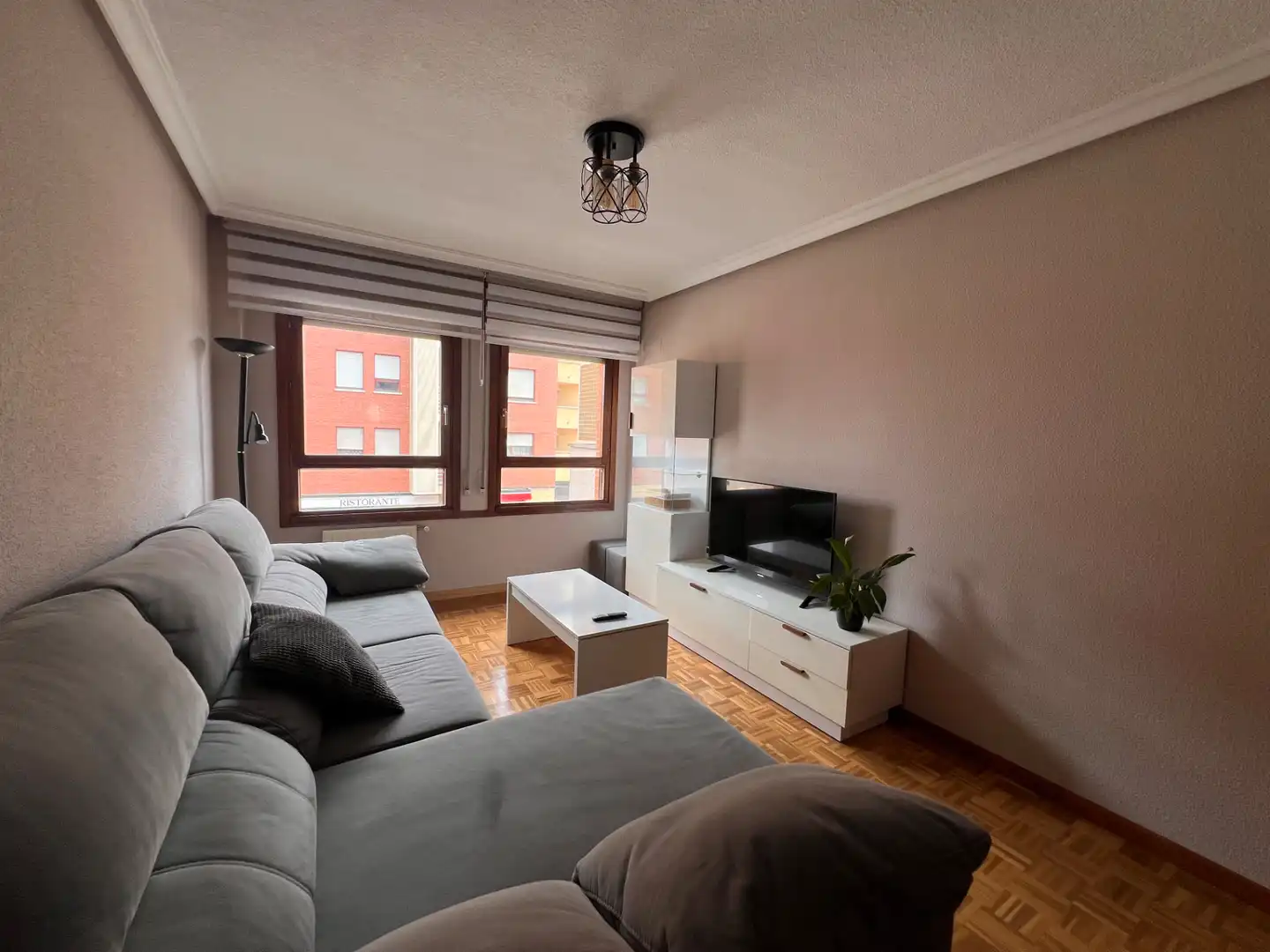 Piso con jardín en alquiler en Avenida Principal 5, imagen 11