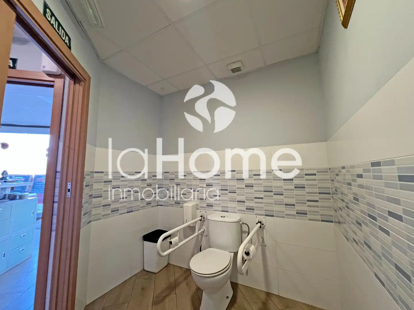Commercial properties for rent in Mislata  with Air Conditioner, Parquet flooring and Terrace