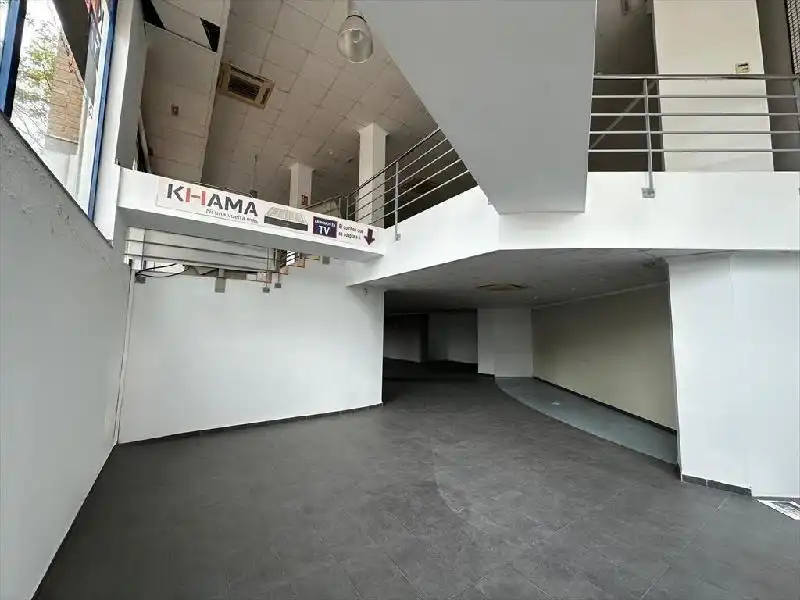 Local en venta en Valencia con Aire acondicionado