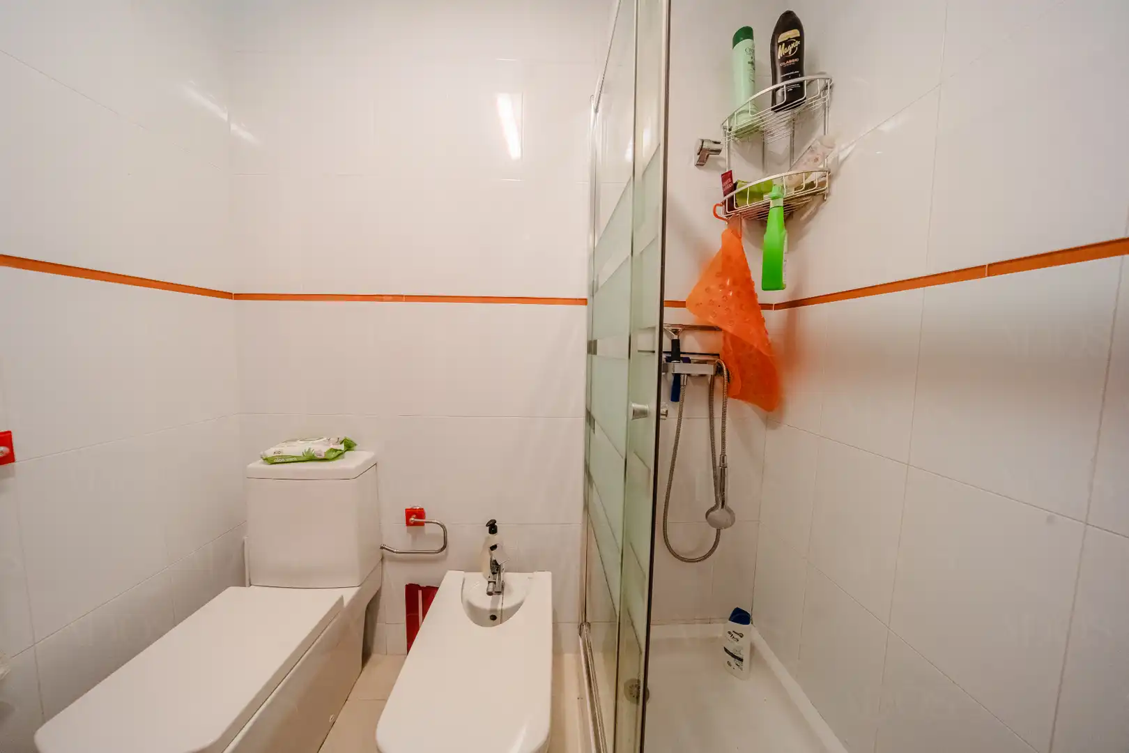 Bathroom of Flat for sale in Roquetas de Mar  with Air Conditioner, Terrace and Community pool