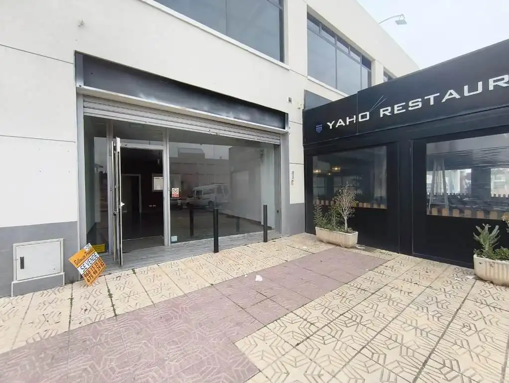 Local en venta en Mazarrón con Terraza