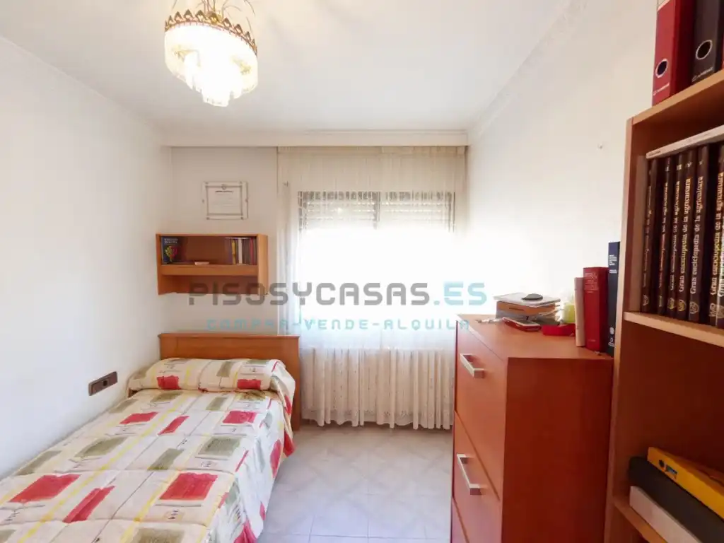 Casa con terraza en venta en Calle Democracia 4, imagen 58
