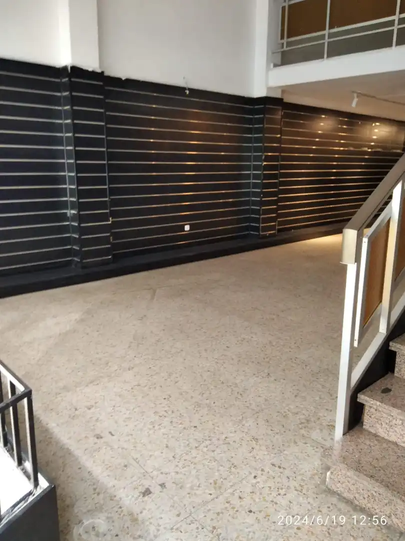 Business premises to rent in El Carbayedo - El Quirinal