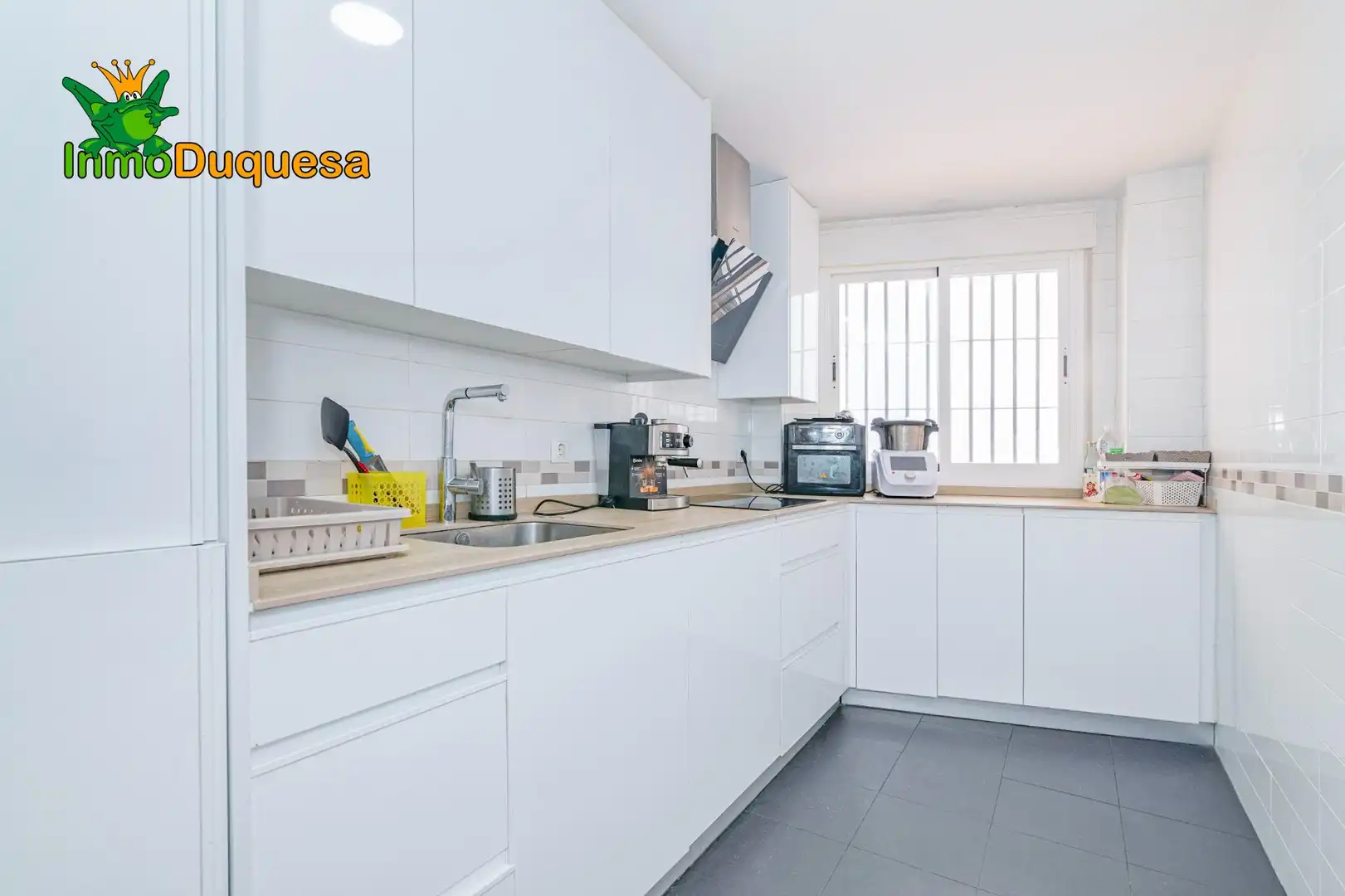 Cocina de Piso en venta en La Zubia con Aire acondicionado, Calefacción y Terraza