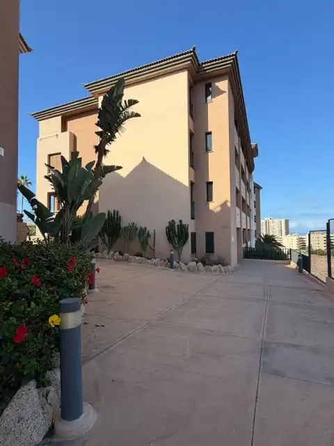 Appartement compact avec piscine à vendre à Callao Salvaje - Playa Paraíso, imagen 2