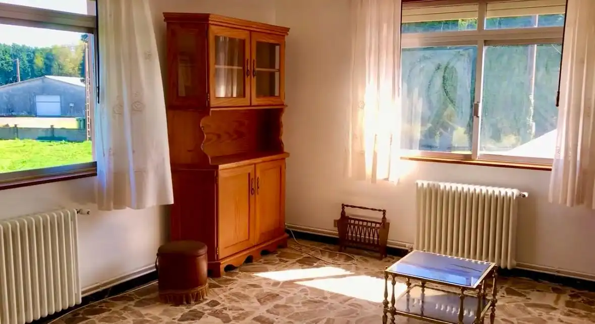 Sala de estar de Casa o chalet de alquiler en A Capela  con Calefacción, Jardín privado y Parquet