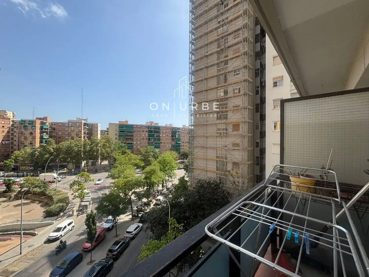Vista exterior de Piso en venta en Barcelona con Aire acondicionado, Calefacción y Terraza