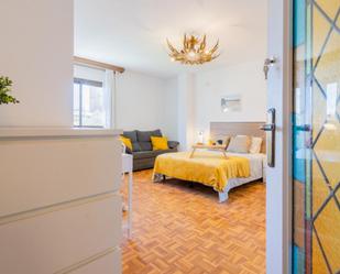 Dormitori de Apartament per a compartir en  Valencia Capital amb Moblat, Rentadora i Microones