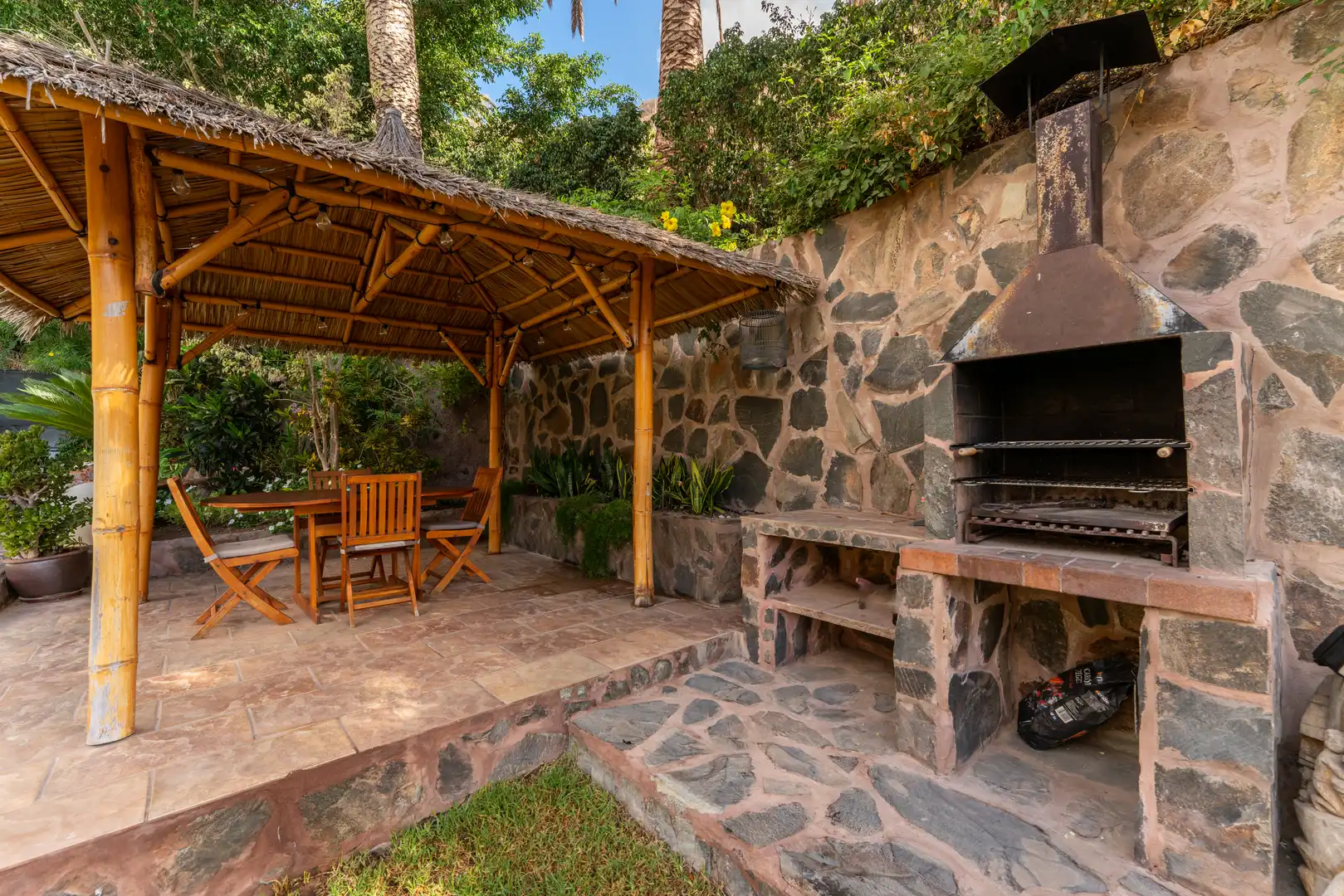 Terrassa de Casa o xalet en venda en El Horno