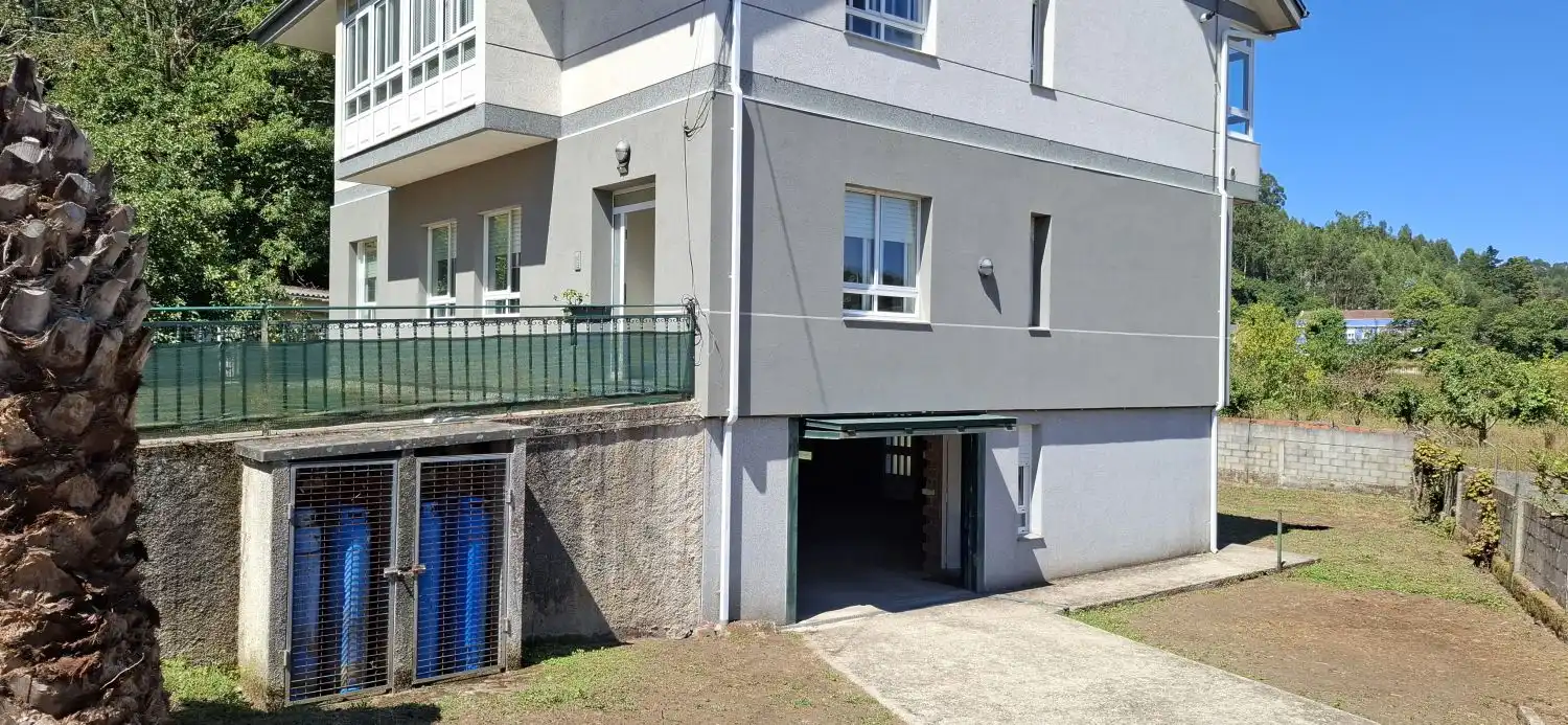 Parking of Houses for sale in Culleredo