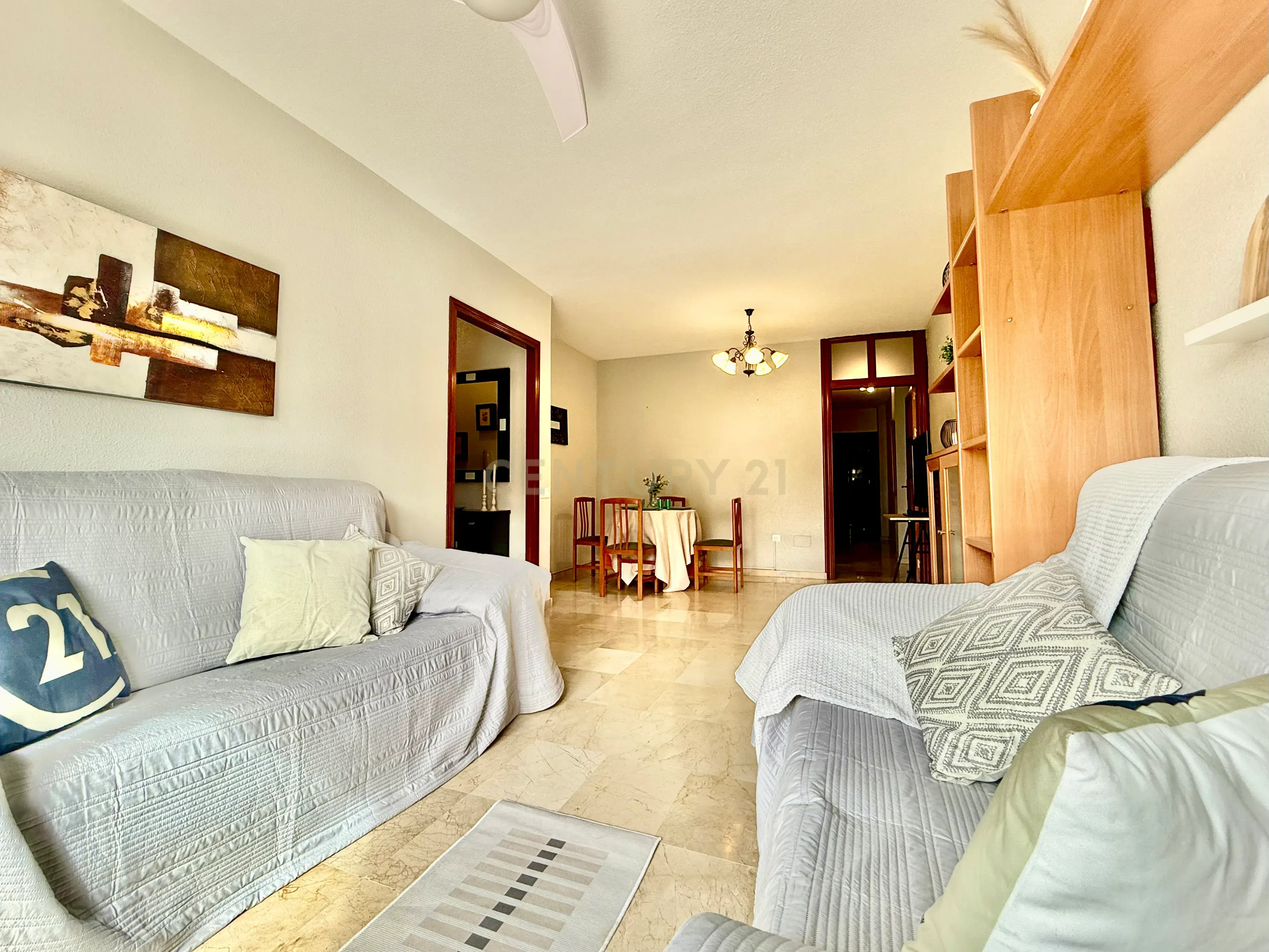 Sala d'estar de Apartament en venda en  Almería Capital amb Aire condicionat