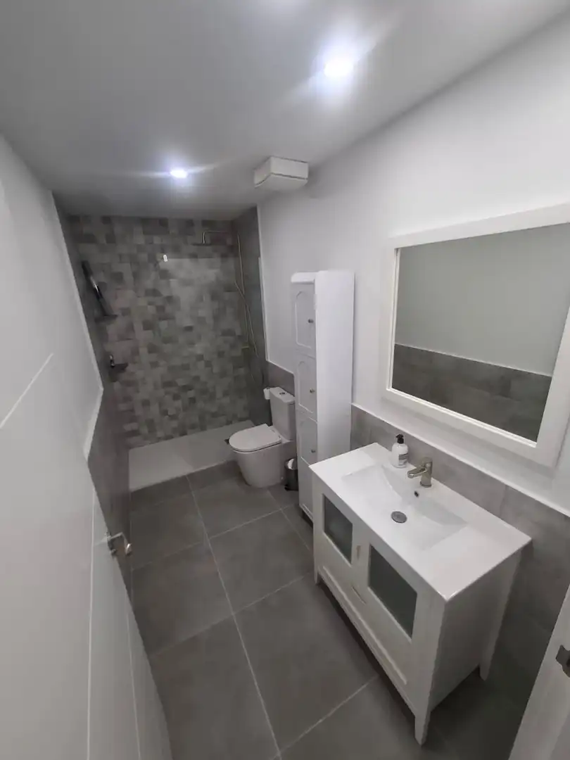 Badezimmer von Erdgeschoss zur Miete in La Llagosta, Barcelona