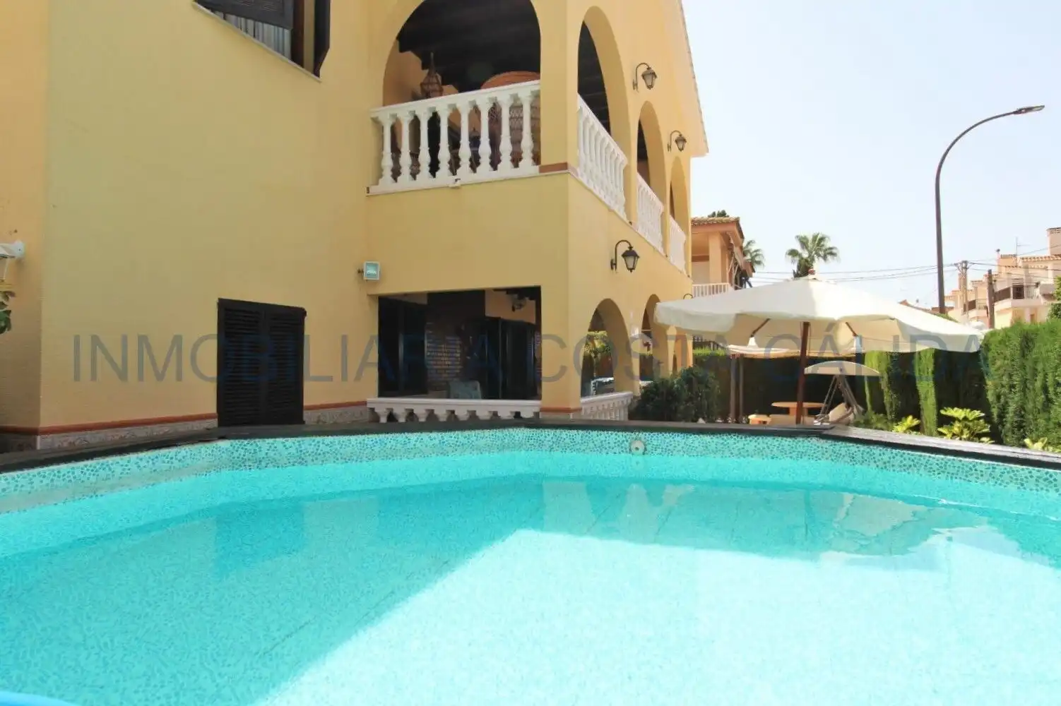 Casa con terraza en venta en Calle Ciudad de Águilas