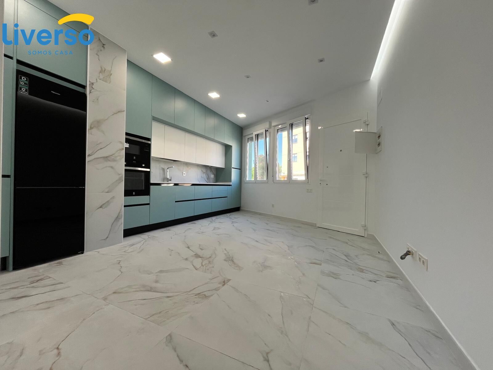 Cuina de Pis en venda en Burgos Capital amb Calefacció