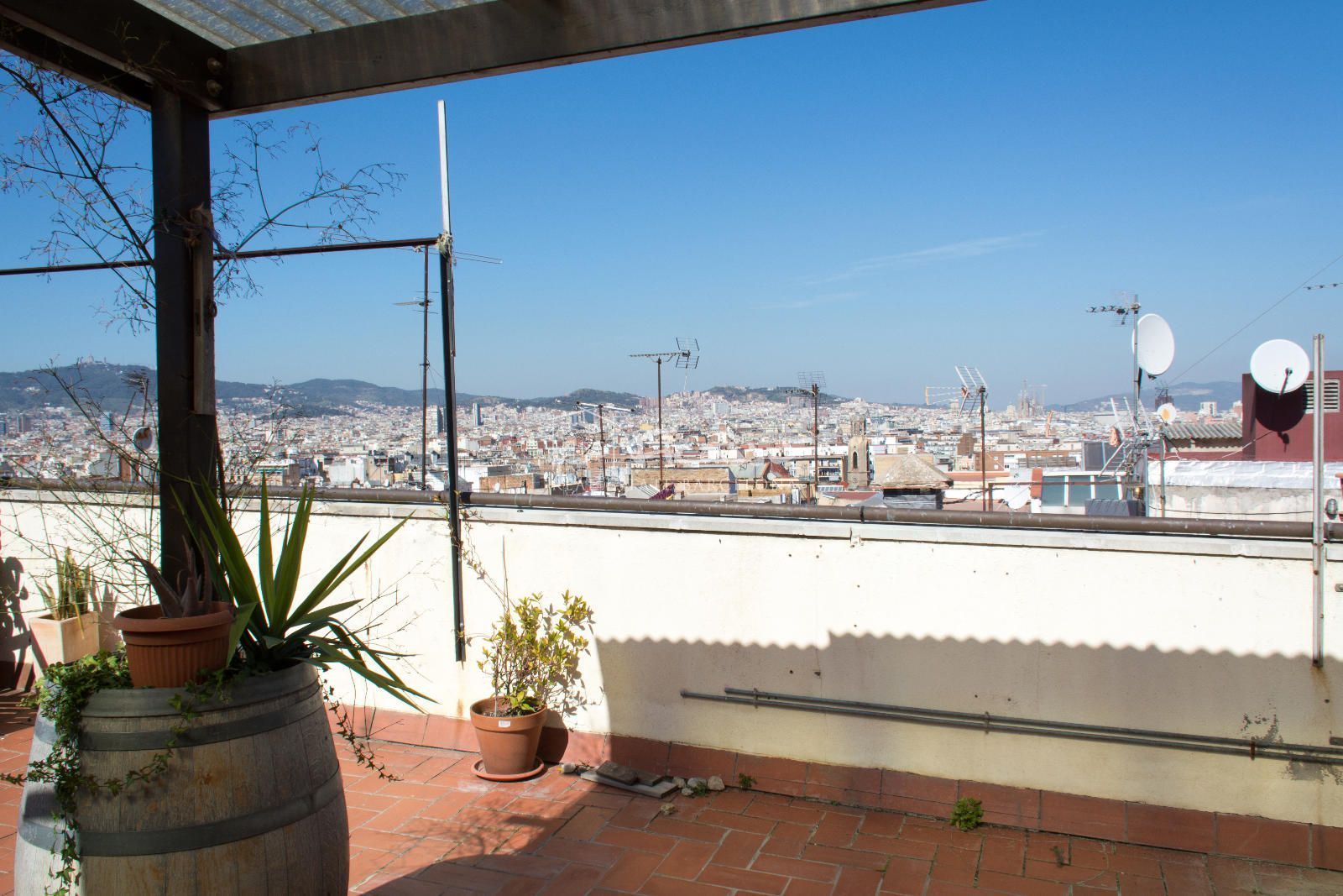 Ático de alquiler en Poeta Cabanyes, El Poble Sec - Parc de Montjuïc