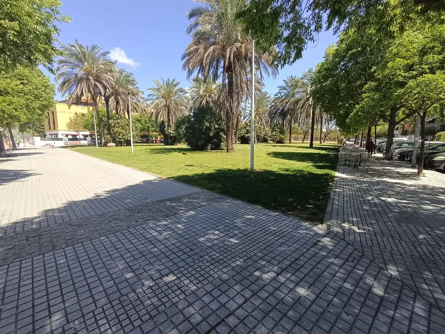 Vista exterior de Pis en venda en  Córdoba Capital amb Aire condicionat, Jardí privat i Terrassa