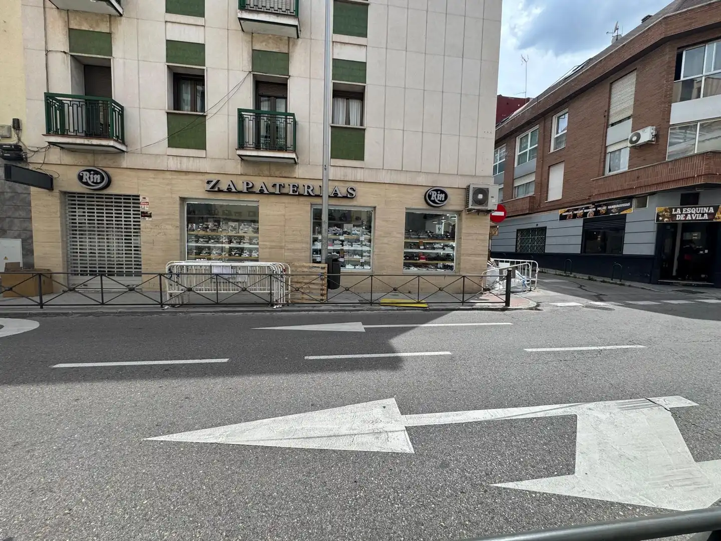 Local comercial en venda a Calle de Ávila