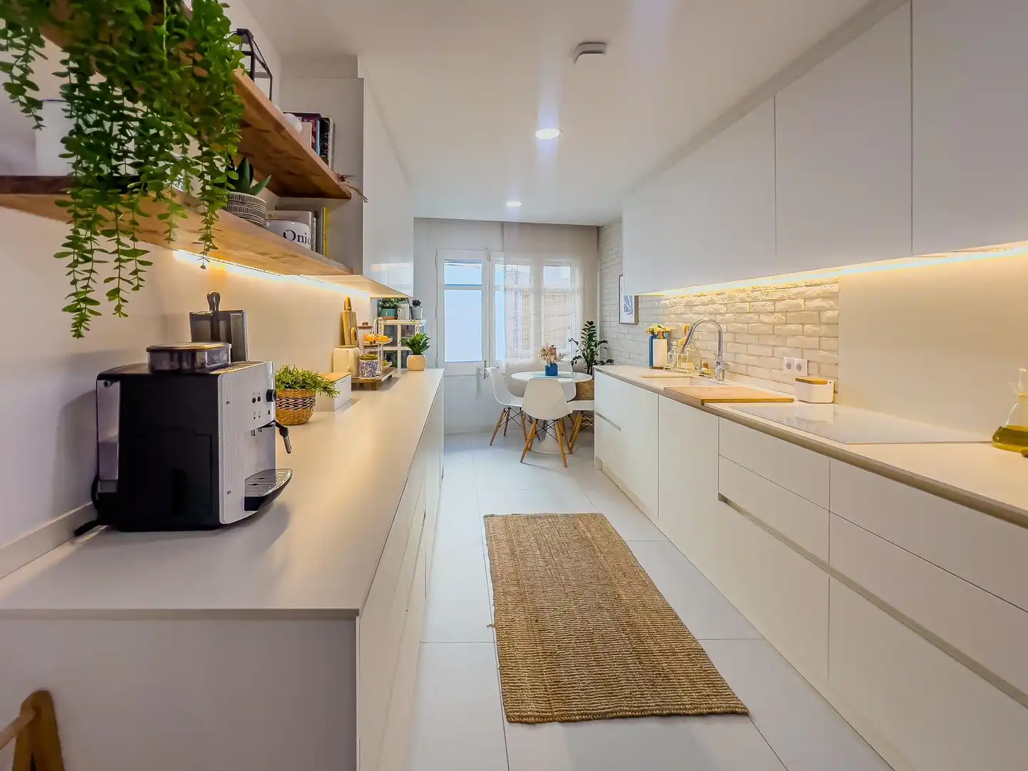 Cocina de Casa o chalet en venta en Molins de Rei con Aire acondicionado, Calefacción y Terraza