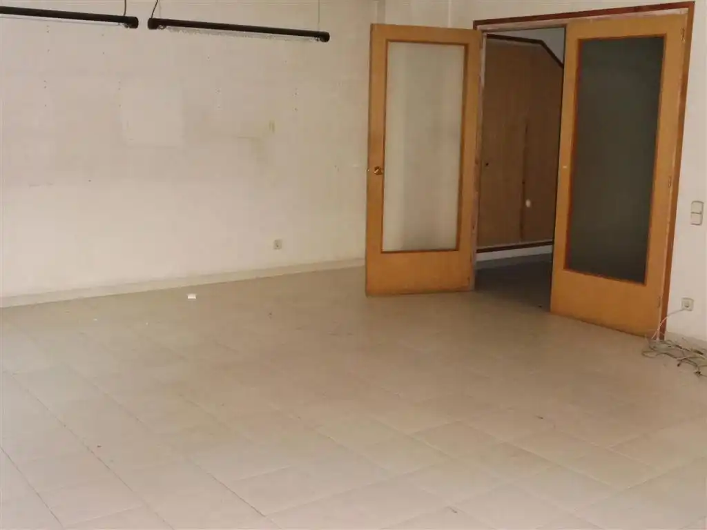 Business premises to rent in PLAÇA DEL MIG, imagen 4