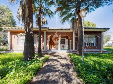 Villa con piscina in vendita a Los Franceses – La Vega