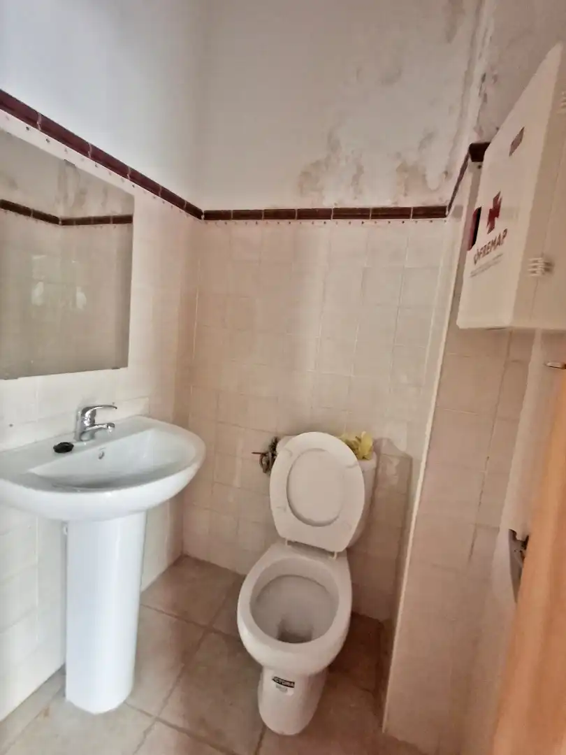 Badezimmer von Geschaftsraum zur Miete in Vélez-Málaga