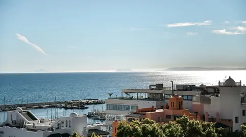 Photo 2 of Apartments for rent in Avenida General López Domínguez, 2, Los Jardines de Marbella - La Ermita, Marbella