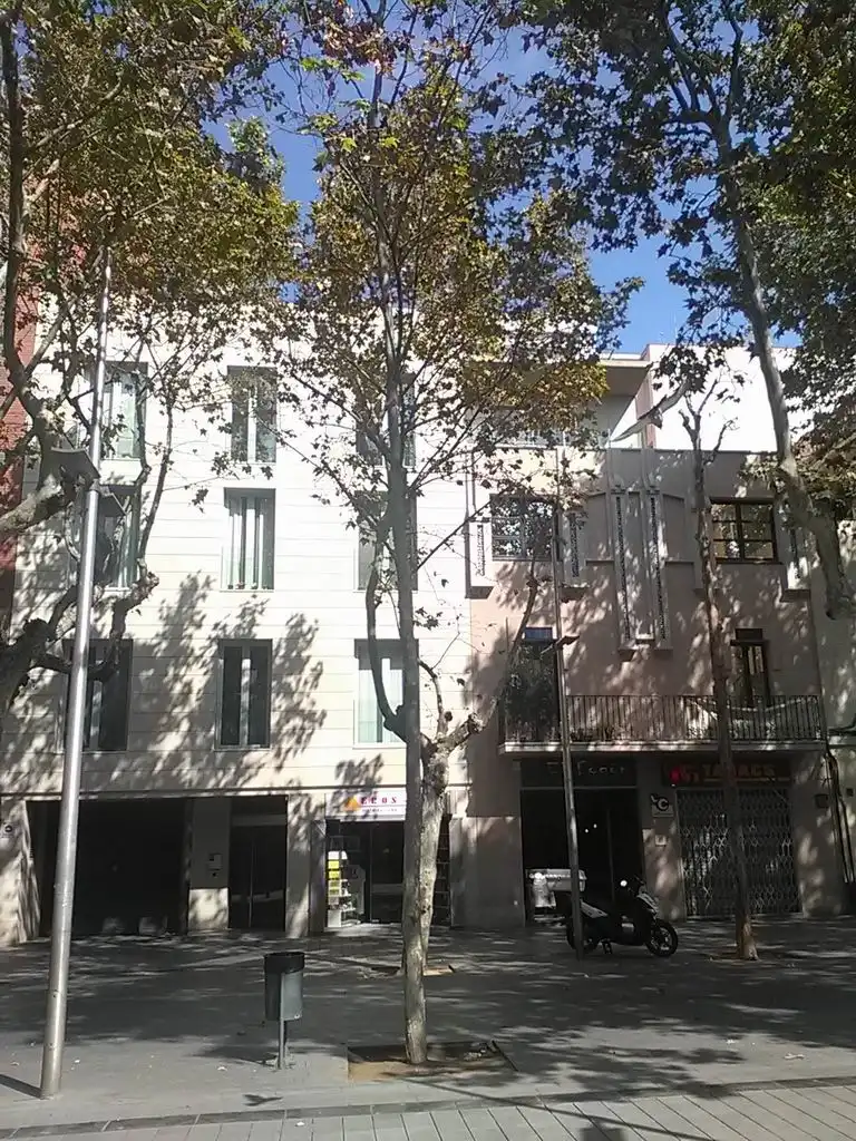 Vista exterior de Pis en venda en Sant Boi de Llobregat