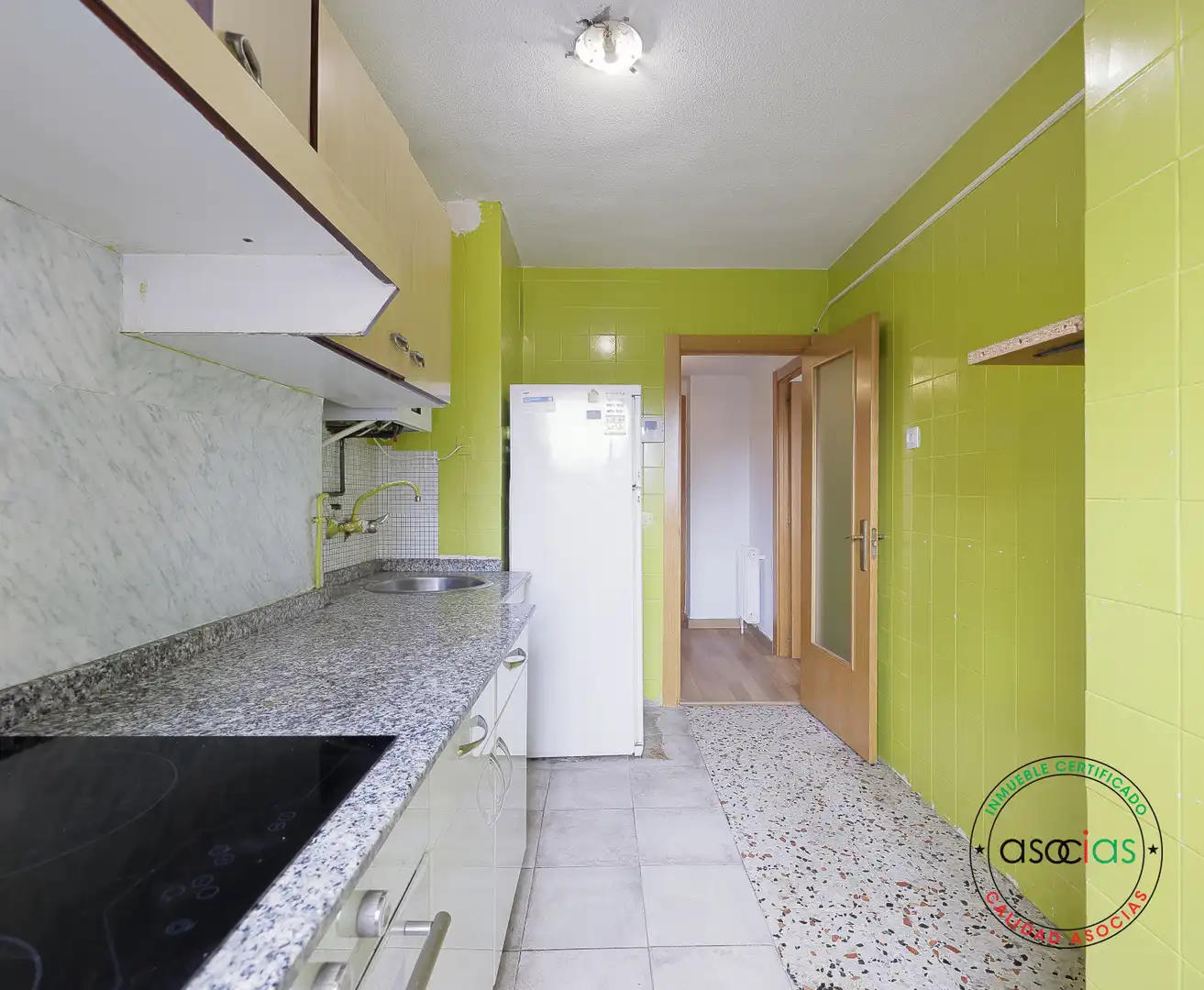 Küche von Wohnung zum Verkauf in Gijón  mit Heizung, Parkett und Balkon