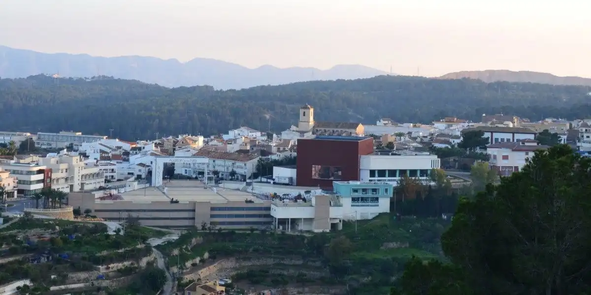 Vista exterior de Apartament en venda en La Nucia amb Moblat