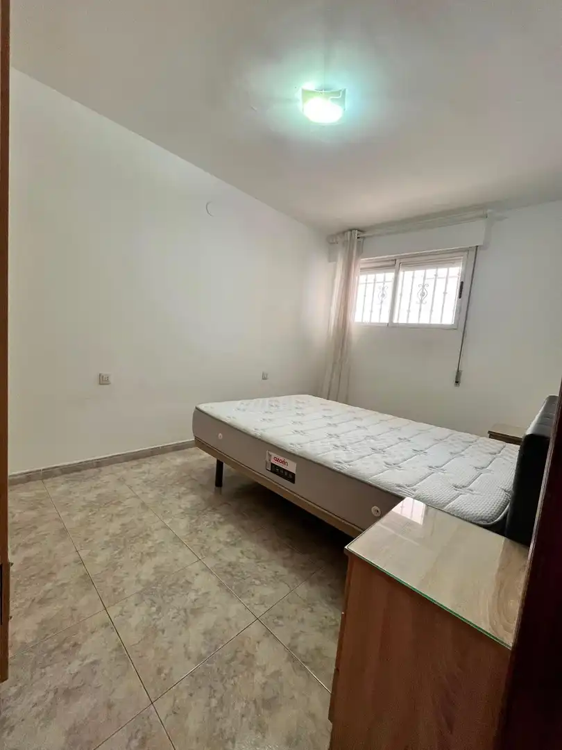 Bedroom of Flat for rent in Castellón de la Plana / Castelló de la Plana  with Furnished and Balcony
