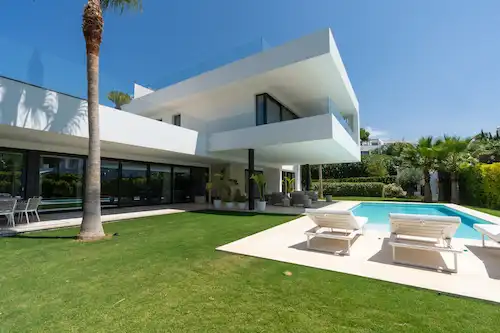 Chalet con terraza en venta en Nueva Andalucía, imagen 3