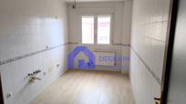 Bedroom of Flat for sale in Santa María del Páramo  with Heating and Storage room