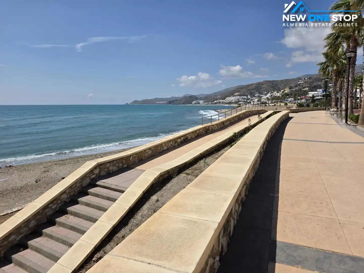 Vista exterior de Piso en venta en Mojácar con Horno, Lavadora y Microondas