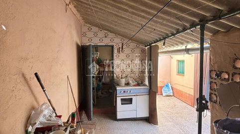 Foto 2 de Casa adosada en venta en Centro, Puertollano