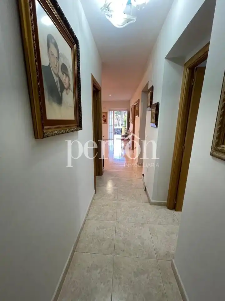 Casa o xalet en venda en Godelleta amb Terrassa i Piscina