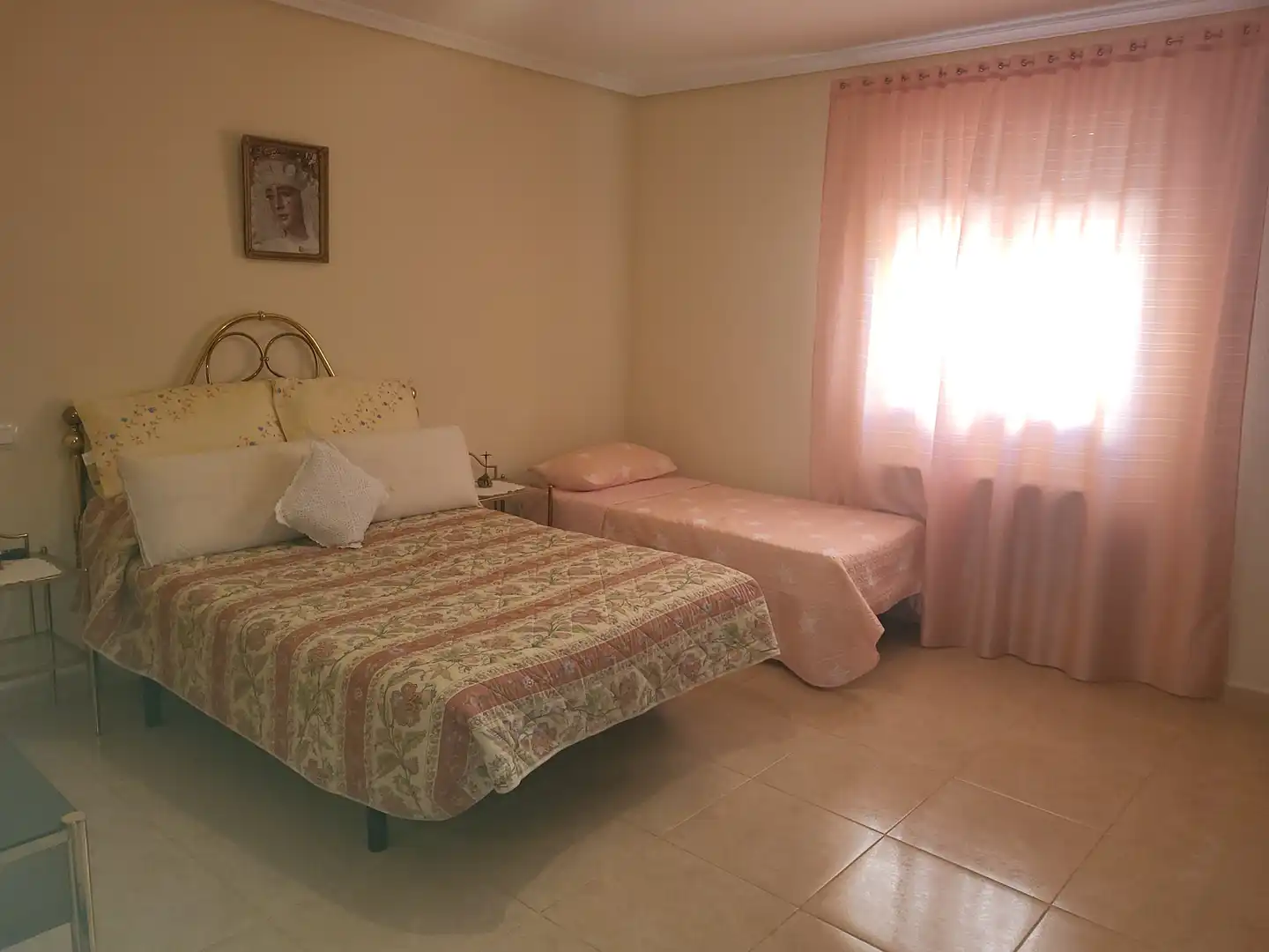 Dormitori de Casa o xalet en venda en Burgohondo amb Jardí privat i Traster