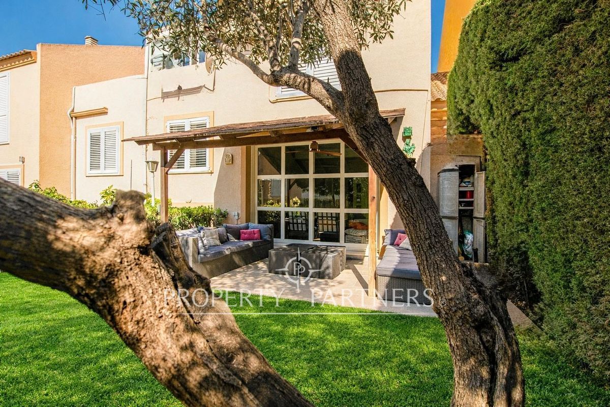 Casa adosada en venda a Urbanización La Bonaigua