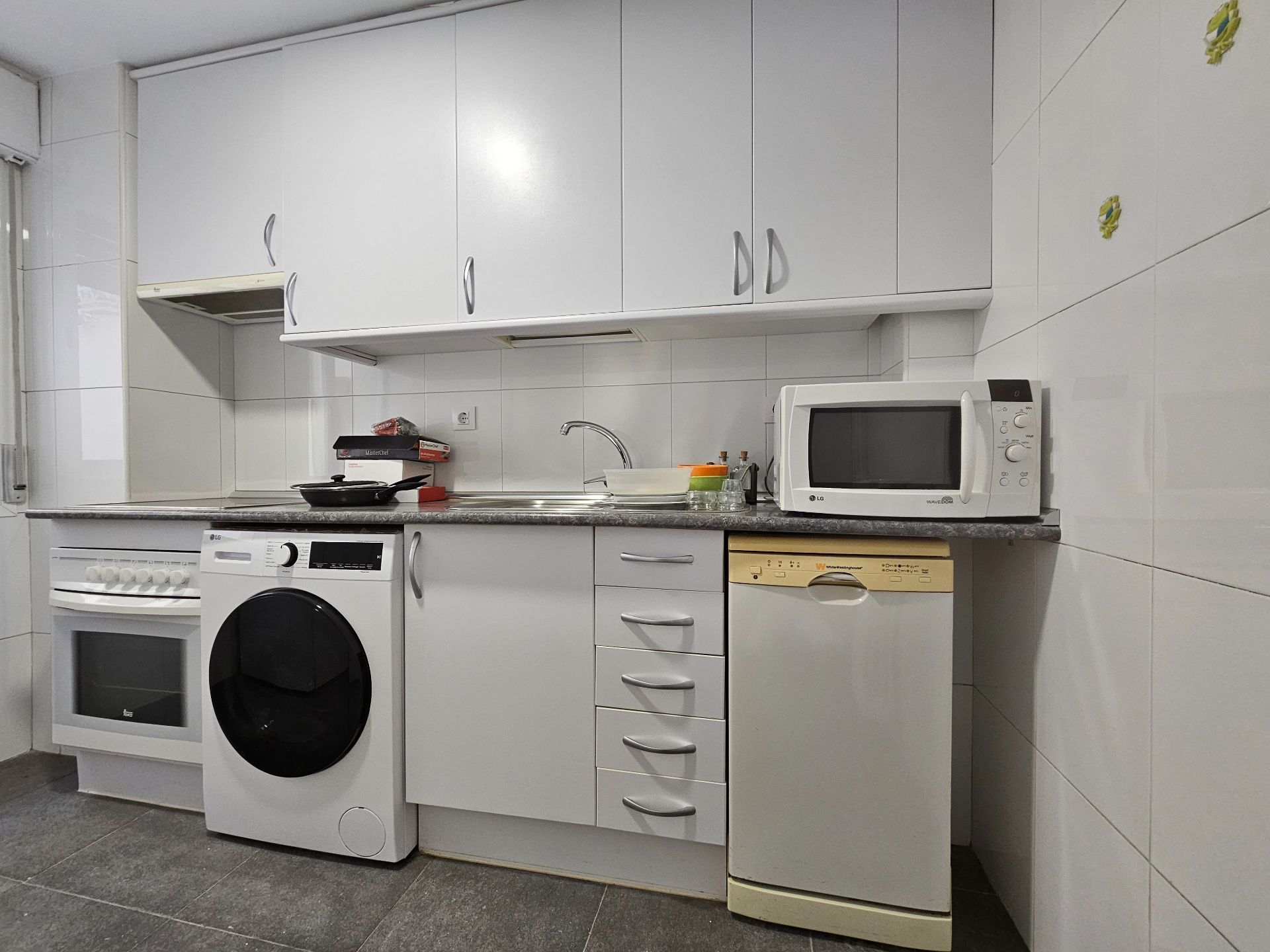 Cuina de Pis de lloguer en  Madrid Capital amb Calefacció